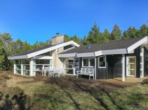 Exquisite Holiday Home in lb k with Sauna in Ålbæk